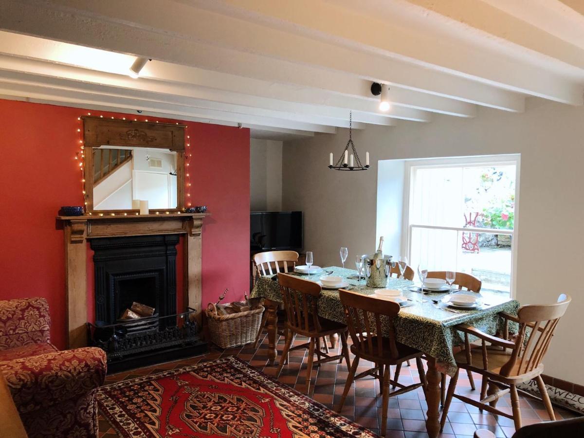 Stunning & Spacious House In Central Tenby Exterior photo
